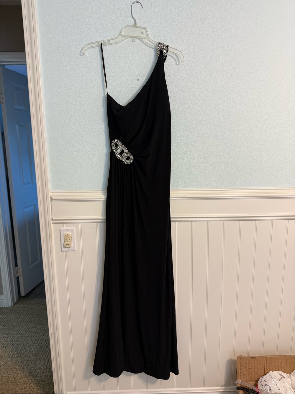Cachet Black One-Shoulder Evening Dress with Rhinestone Accents